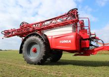 Trailed field sprayers Unia Heron 5028