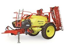 Trailed field sprayers Kverneland Ikarus S38