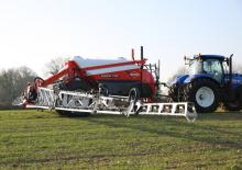 Trailed field sprayers Kuhn Oceanis 2-6900