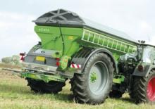 Trailed field sprayers Unia Plus 2521