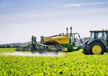 Trailed field sprayers John Deere R732i 