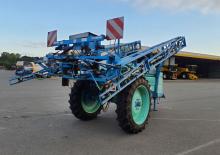 Trailed field sprayers Berthoud Racer 2000