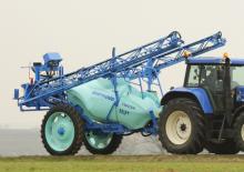 Trailed field sprayers Berthoud TRACKER 3200 