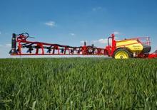 Trailed field sprayers Kverneland Ikarus S38