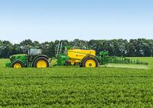 Trailed field sprayers John Deere M962