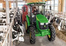 Traktörler 4wd John Deere 5075E