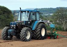 Traktörler 4wd Ford-NH 7740 SL (Powerstar)