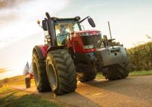 Traktörler 4wd Massey Ferguson 8735	