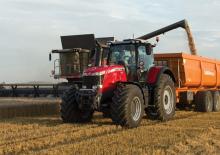 Traktörler 4wd Massey Ferguson 8737	