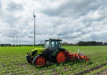 Traktörler 4wd Claas Axos 230  