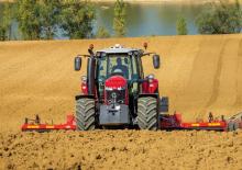 Traktörler 4wd Massey Ferguson MF 7724 S
