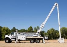 Trailer Mounted Articulating Boom Lifts Altec AN67E-E100