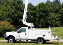 Truck Mounted Telescopic Boom Lifts Altec AT30G 