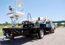 Truck Mounted Telescopic Boom Lifts Elliott Equipment G85F HiReach