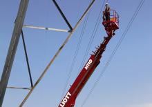 Truck Mounted Telescopic Boom Lifts Elliott Equipment H110F HiReach