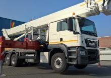 Truck Mounted Telescopic Boom Lifts Palfinger P 570