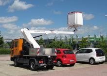 Truck Mounted Telescopic Boom Lifts France Elévateur Topy 11.2
