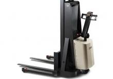Walkie Stackers Crown M 3200-20