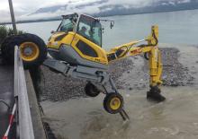 Walking Excavators Menzi M325