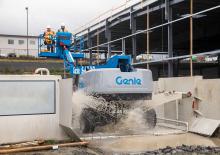 Wheeled Telescopic Boom Lifts Genie S-40 XC