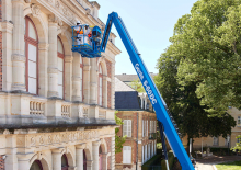 Wheeled Telescopic Boom Lifts Genie S-60 DC