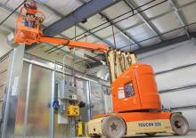 Single Vertical Mast Boom Lifts JLG 32E