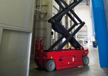Wheeled scissor lifts Manitou 100 SEC