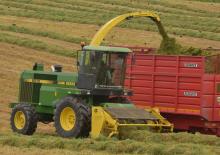 Yem biçerdöverleri 2-wd John Deere 6810