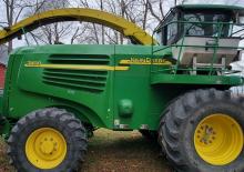 Yem biçerdöverleri 2-wd John Deere 7400