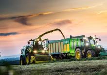 Yem biçerdöverleri 2-wd John Deere 8700