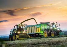 Yem biçerdöverleri 4-wd John Deere 8500 