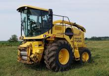 Yem biçerdöverleri 4-wd New Holland FX 58