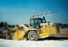 Yol-soğuk geri dönüşüm makinesi Caterpillar SM 350
