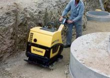 Ters Çevrilebilir Titreşimli Plaka Sıkıştırıcılar Bomag BPR 65/70 D