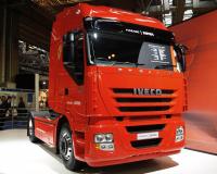 ixo/イクソ イヴェコ Stralis 2012 メタリックレッド ixo/イクソ イヴェコ Stralis 2012 メタリックレッド - メルカリ