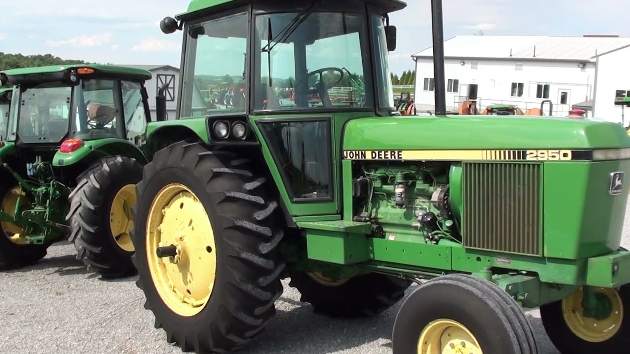 N John Deere 2950 4WD Tractor Specs & Dimensions (1983 - 1988