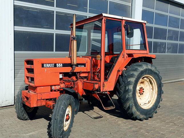 Renault 551S 4WD Tractor Specs & Dimensions (1980 - 1986) | LECTURA Specs