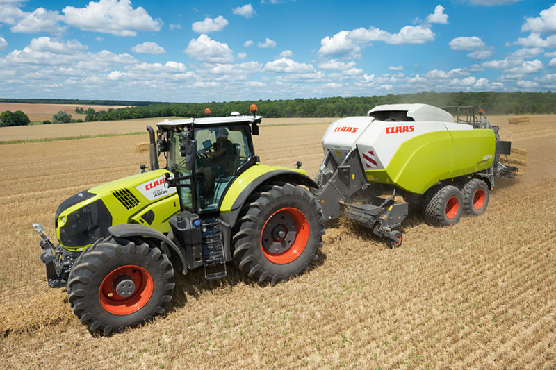 Amazon.co.jp: 京商1/32 CLAAS AXION 870 8輪(4輪)コンバー