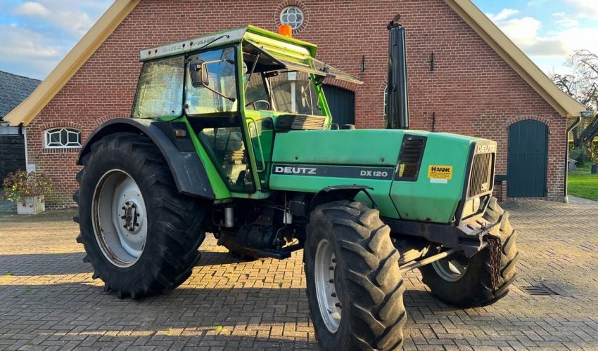 DEUTZ-FAHR DX 120 4WD Tractor Specs & Dimensions (1981