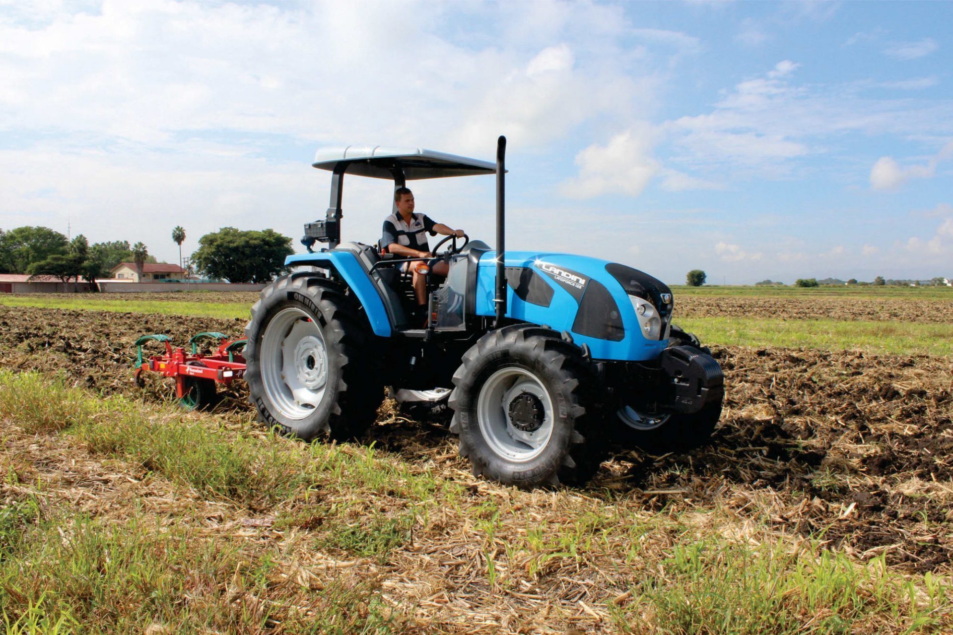 Landini LANDFORCE 125 4WD Tractor Specs (2021 2024) LECTURA Specs
