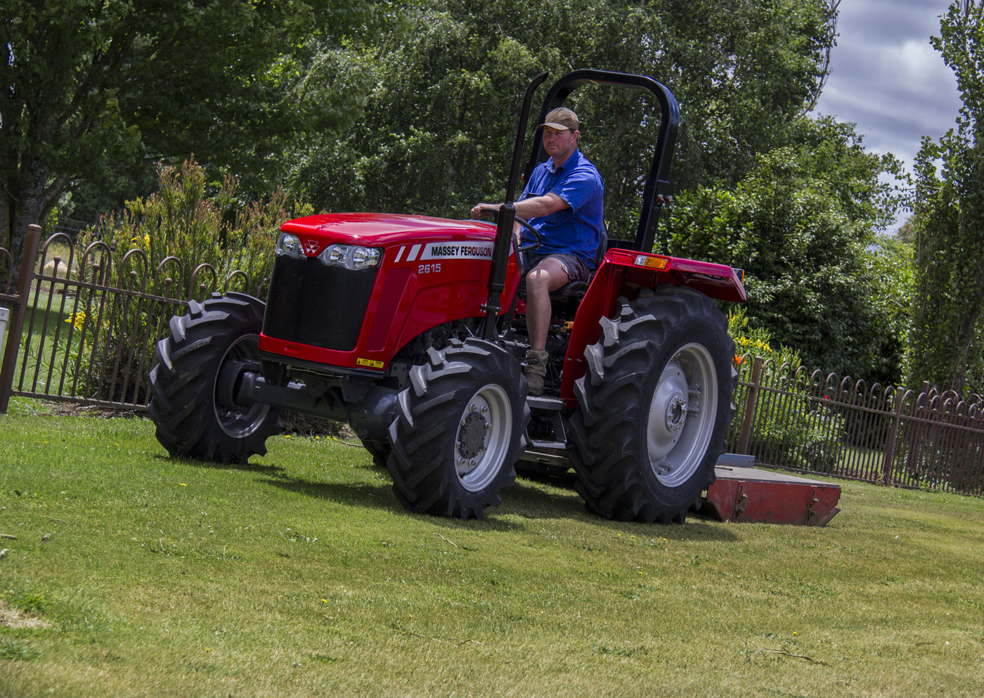 Massey Ferguson MF 26154R 4WD Tractor Specs (2023 2024) LECTURA Specs