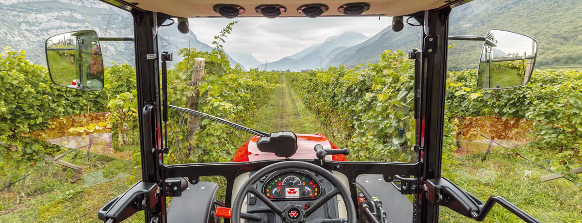 Massey Ferguson MF 3708 F 4WD Tractor Specs & Dimensions (2020 - 2022 ...