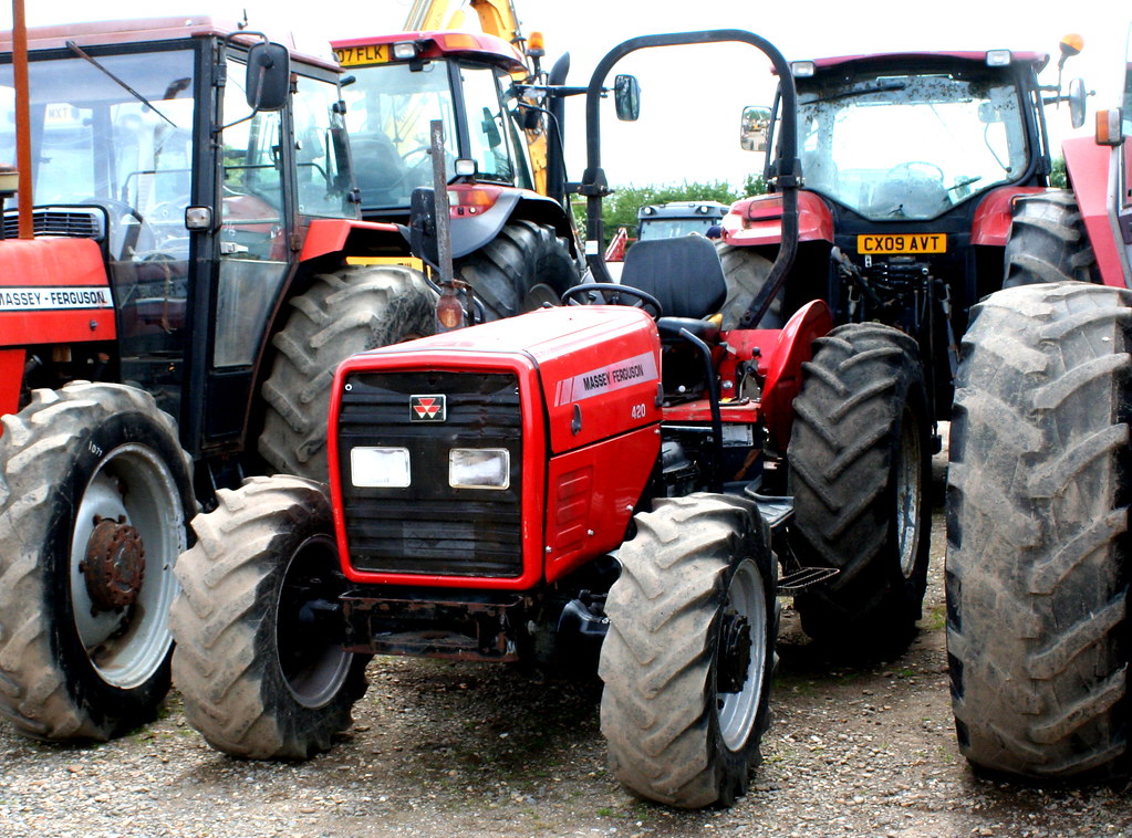 Massey Ferguson MF 420 Kompakt 4WD Tractor Specs (2007 - 2008 ...