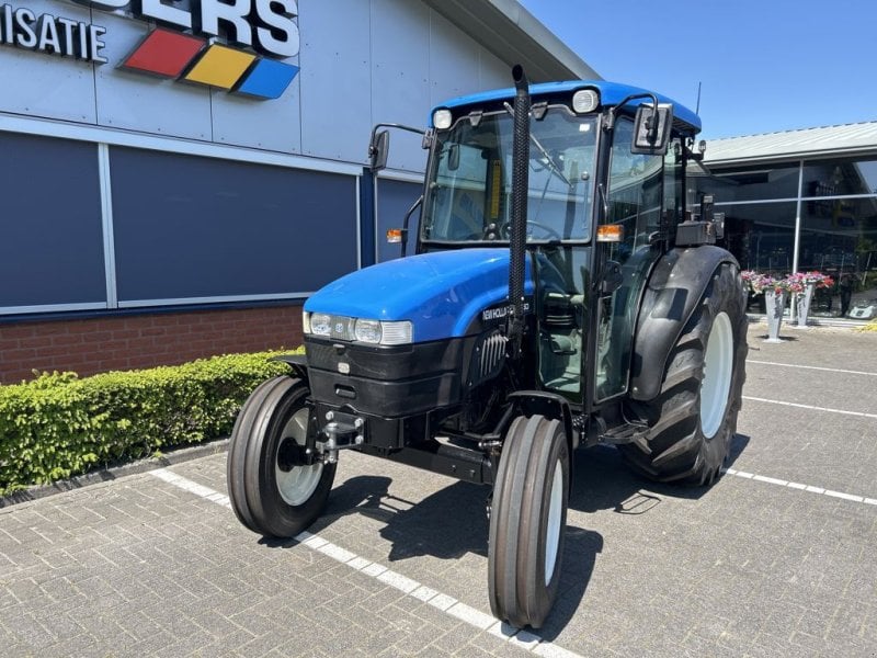 New Holland TN 55 D/110 4WD Tractor Specs & Dimensions (2001