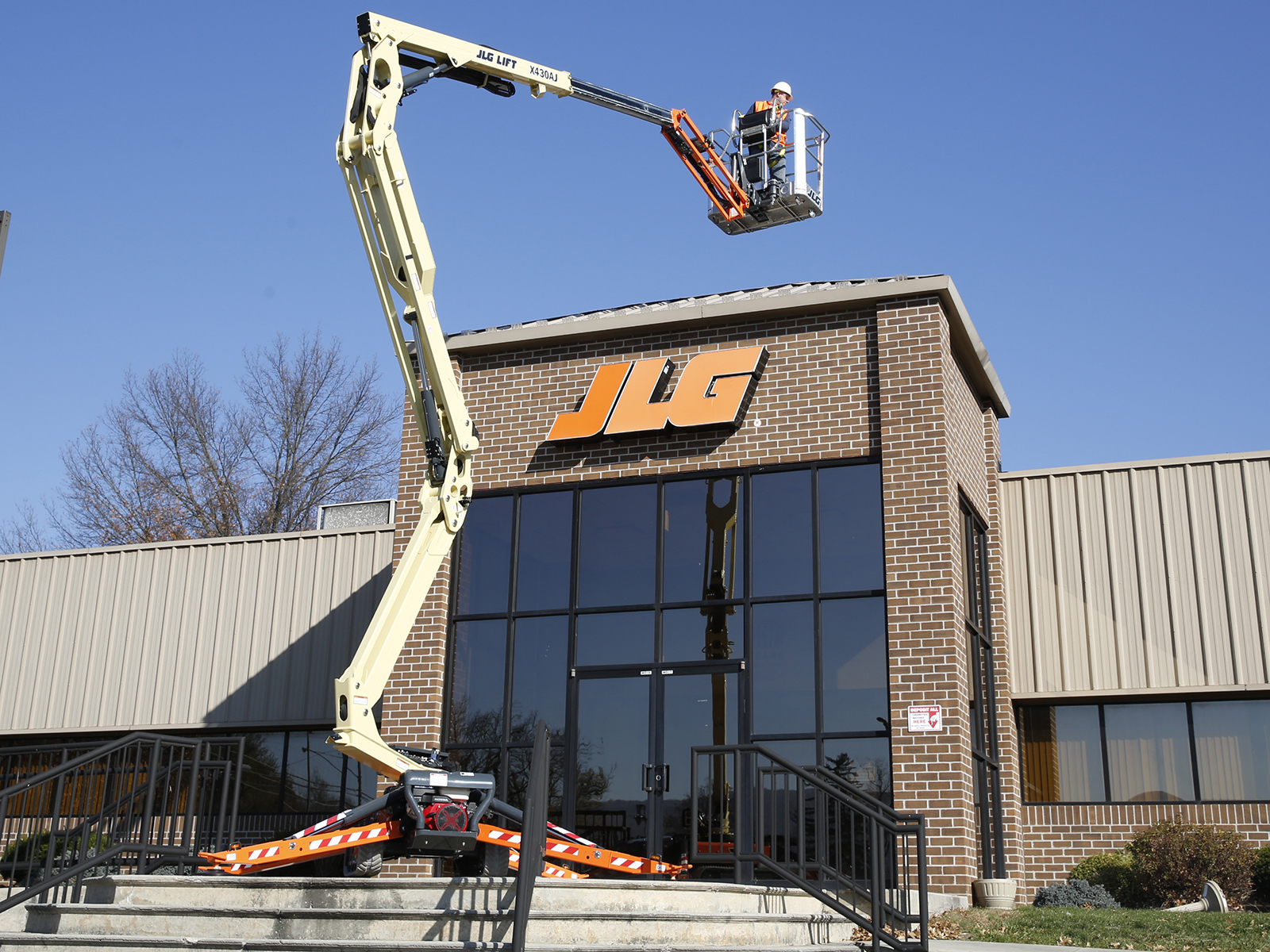 JLG X430AJ Specs (2019 2023) Crawler articulated work platforms