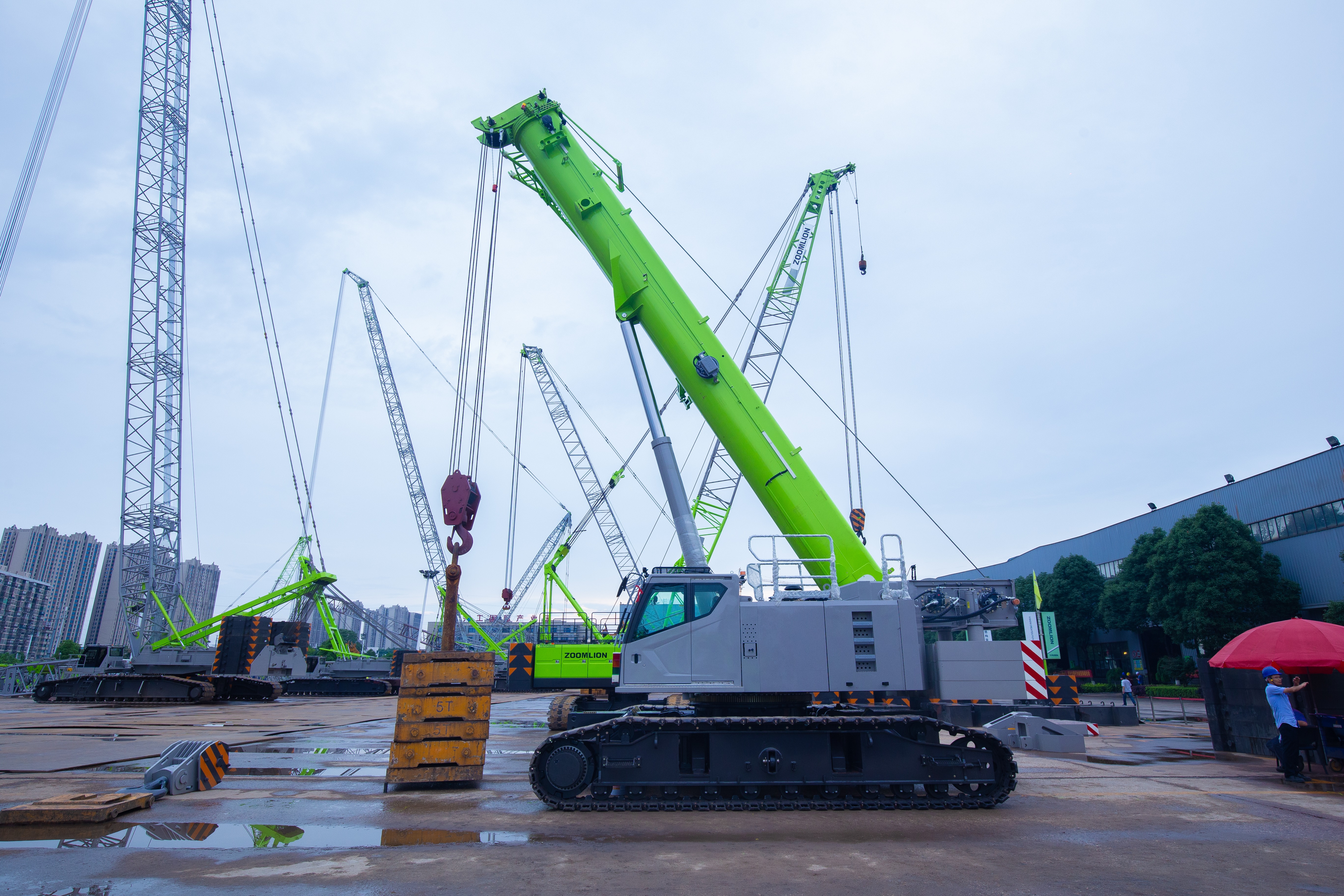 Zoomlion ZCT900V532.1 crane - load chart, specs & dimensions (2022