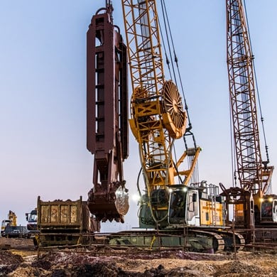 Liebherr HS 8100 crane - load chart, specs & dimensions