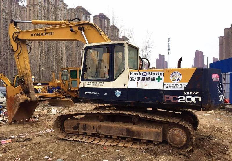 KOMATSU製　PC200-11 1/50 Komatsu PC200i-10 Tracked Excavator 