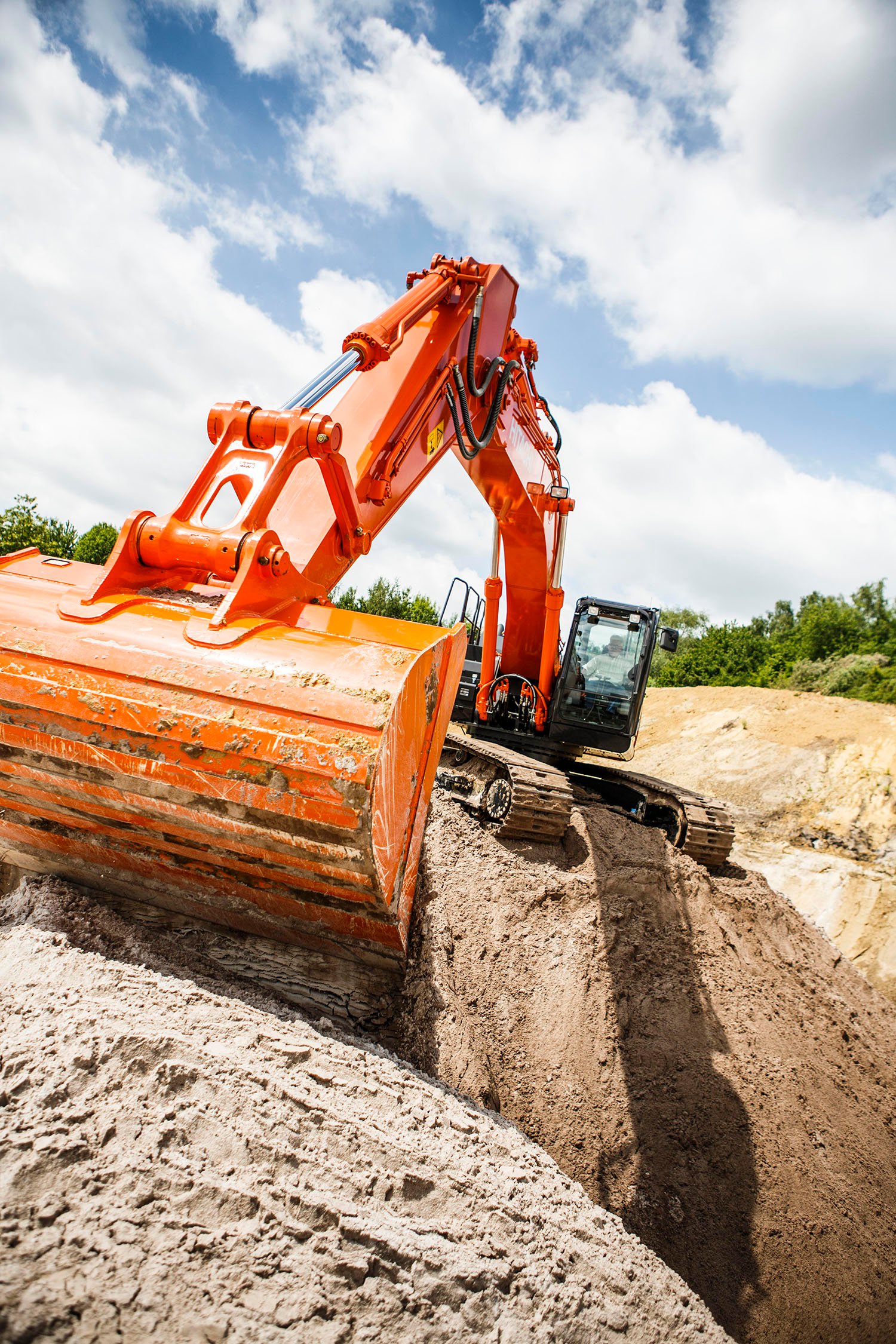 Hitachi ZX350LC-6 excavator specs & dimensions (2016 - 2021