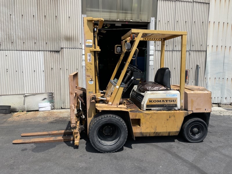 Komatsu FD 25 T 10 diesel forklift specs & dimensions (1987